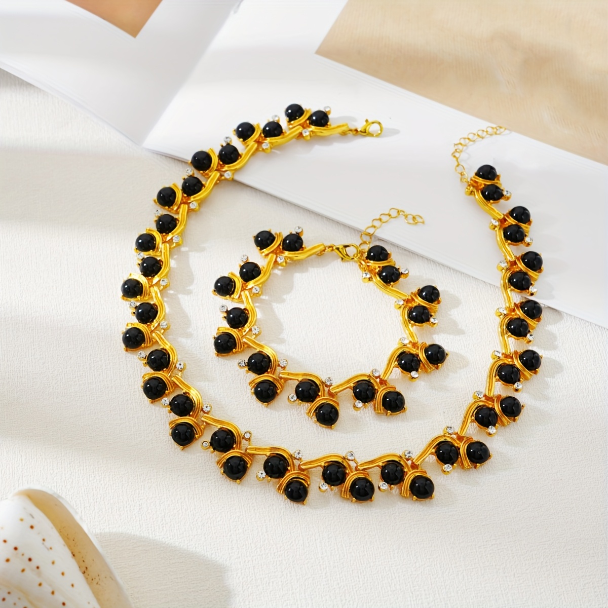 Women's Retro Style Necklace Set with Beads & Crystals